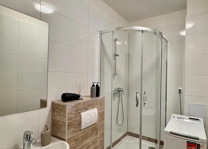 Apartmnet Near Ip Pavlova Lägenhet *