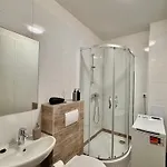 Apartmnet Near Ip Pavlova Apartman *