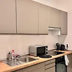 Apartmnet Near Ip Pavlova *