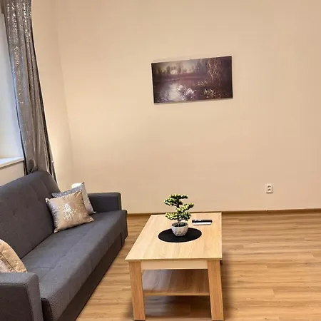 Apartmnet Near Ip Pavlova *